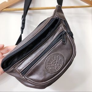 Flight Pax 90’s faux leather fanny pack